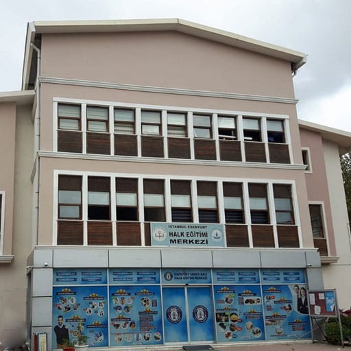 Esenyurt Halk Eğitim Merkezi binası dışarıdan görünüm halidir.